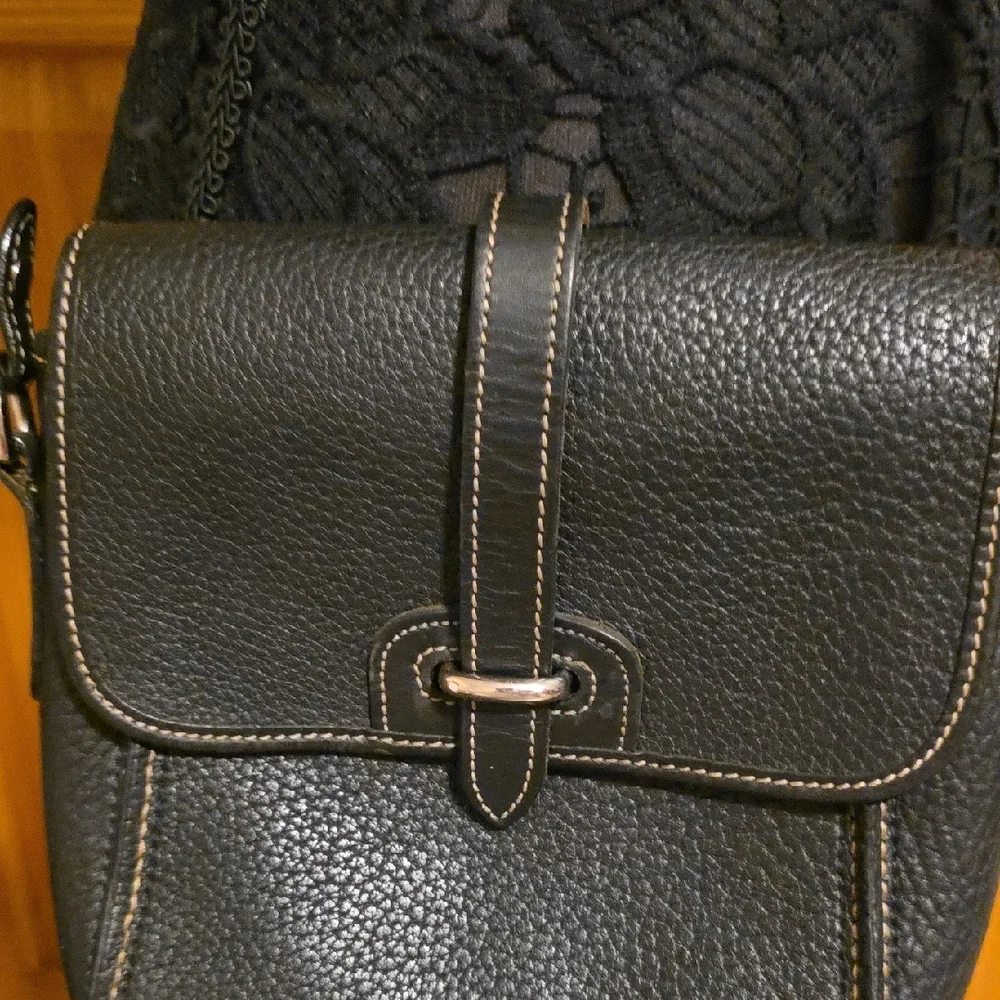 Dooney & Bourke Black Pebbled Leather Crossbody Bag